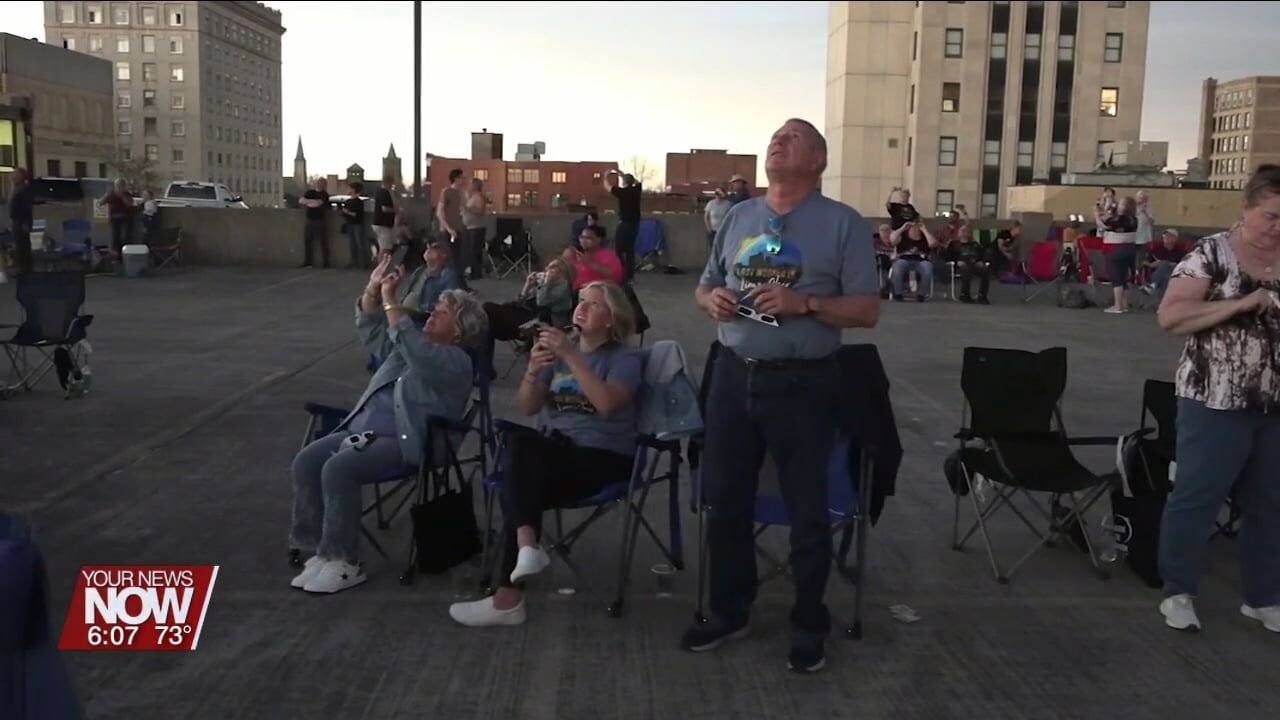 ArtSpace/Lima throws an eclipse party on top of a building in downtown Lima